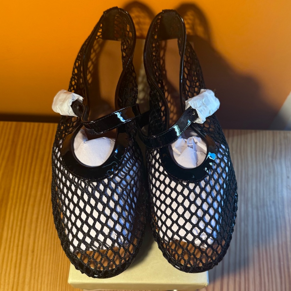 Black Mesh Women's Shoes